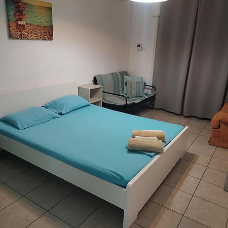 Sea Apartments Ларнака Екстериор снимка