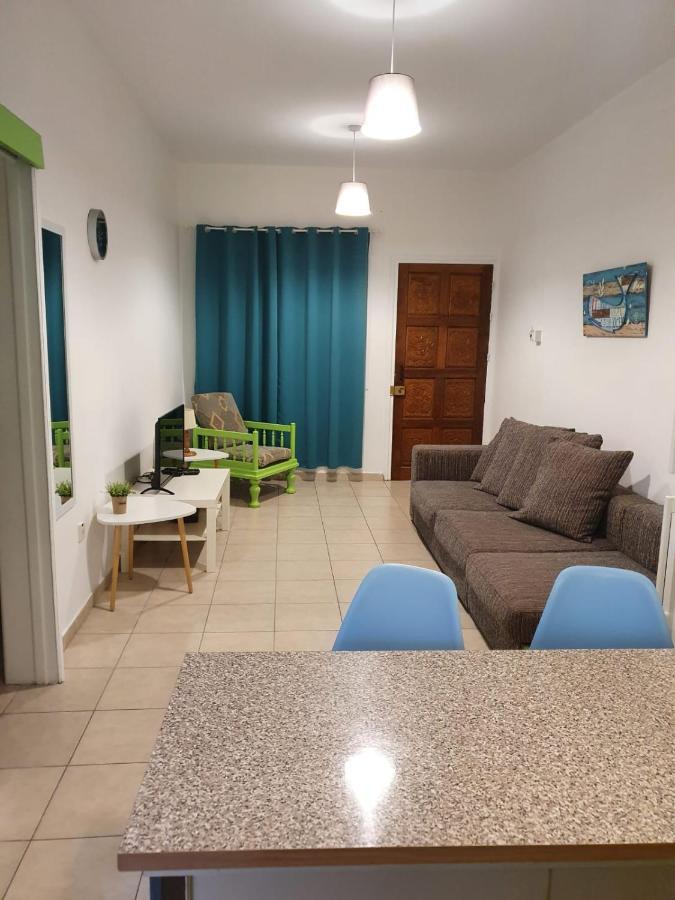 Sea Apartments Ларнака Екстериор снимка