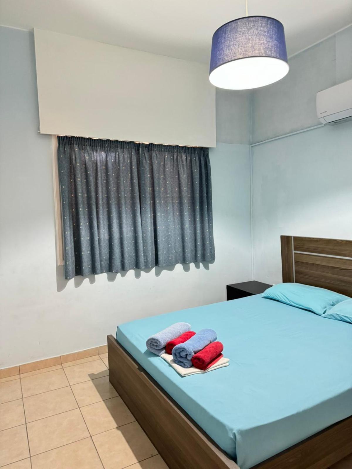 Sea Apartments Ларнака Екстериор снимка