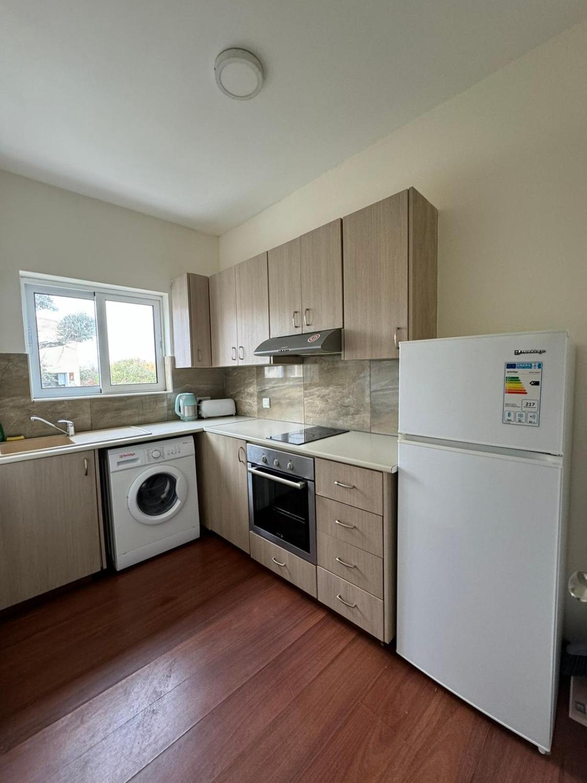 Sea Apartments Ларнака Екстериор снимка