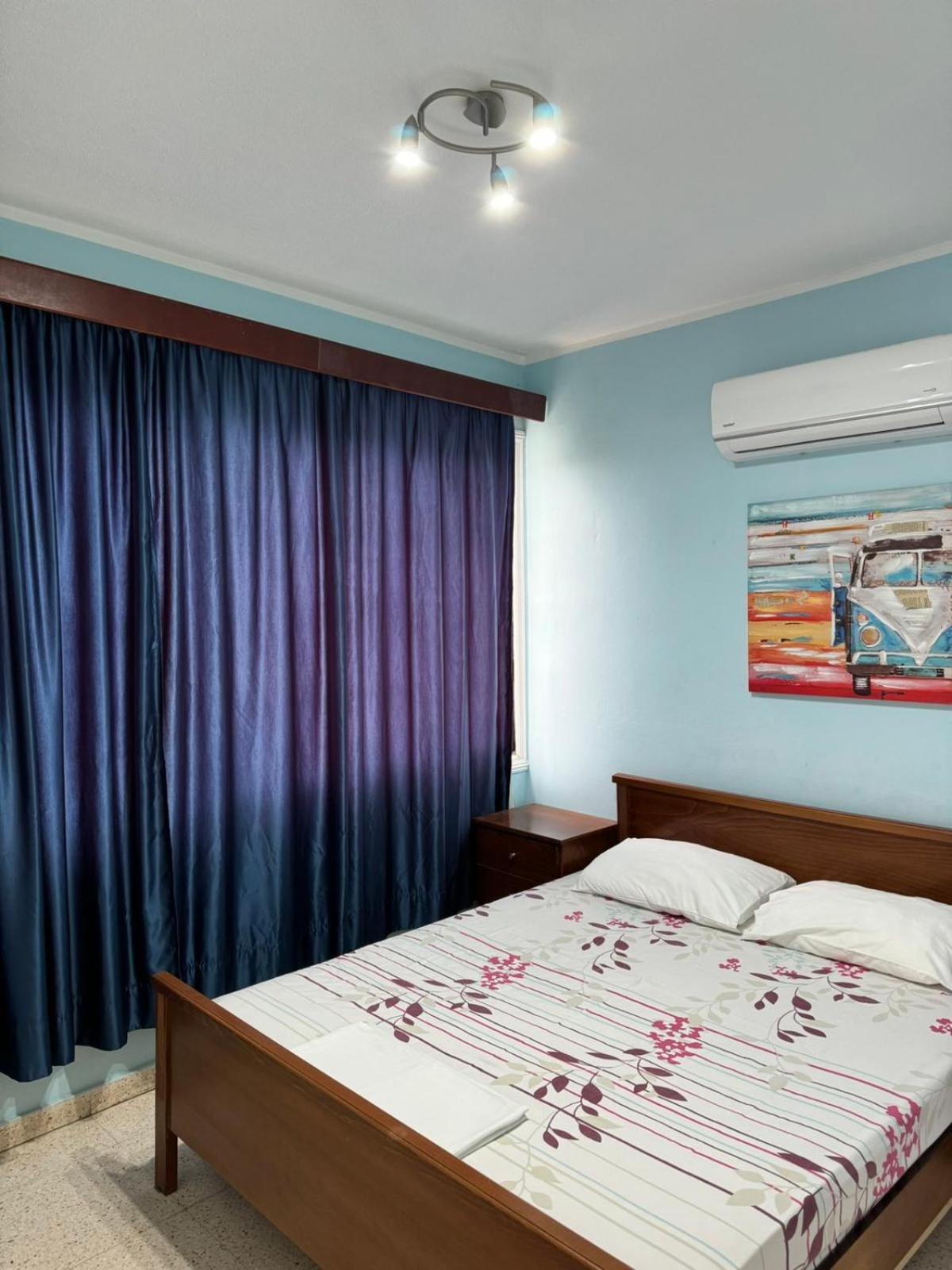 Sea Apartments Ларнака Екстериор снимка