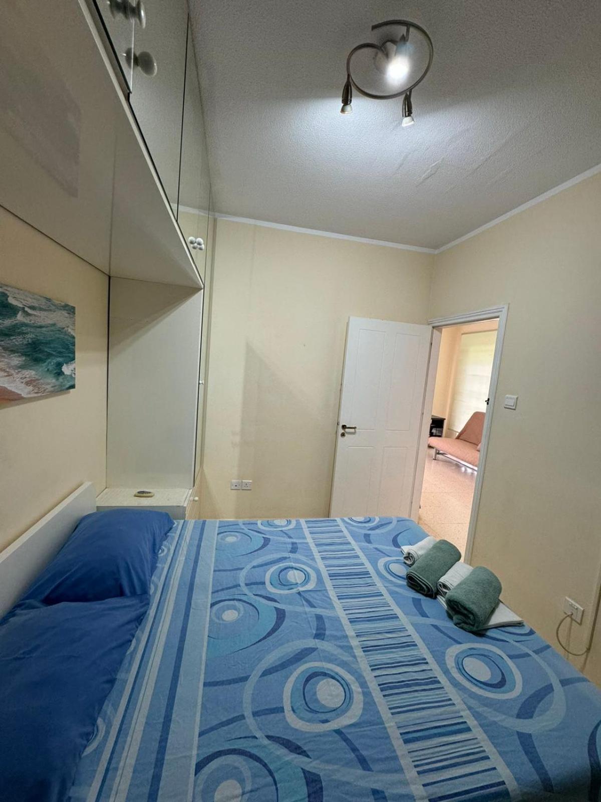 Sea Apartments Ларнака Екстериор снимка