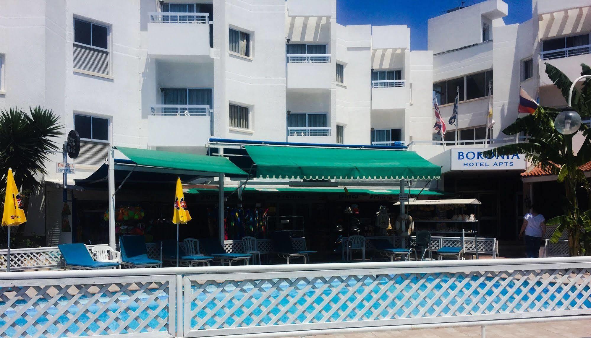 Sea Apartments Ларнака Екстериор снимка